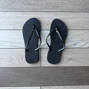 Havaianas Black Slim Flip Flops with Subtle Logo